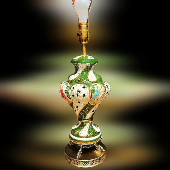 Vintage Italian Porcelain Capodimonte Dancing Couples Brass Bottom Table Lamp